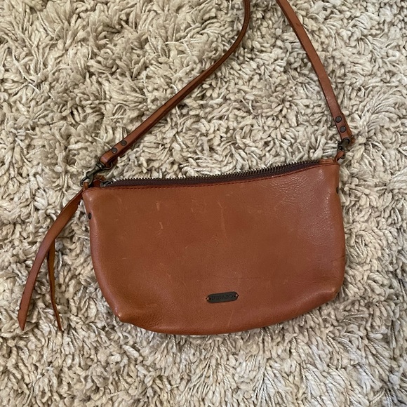 Embrazio Leather Crossbody Bag - Picture 4 of 6
